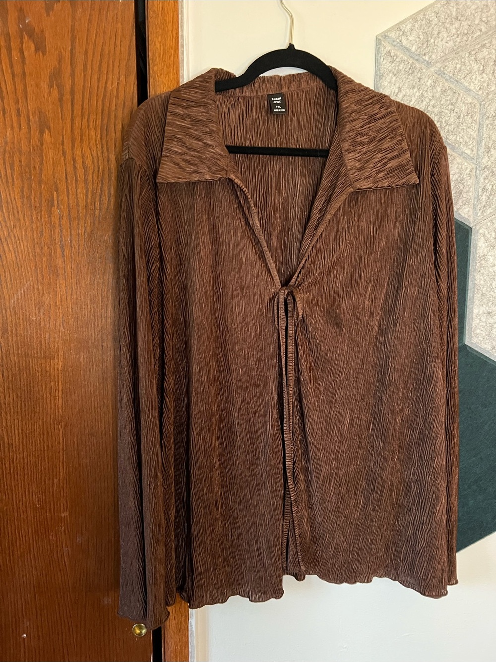 SHEIN Brown Crinkle Tie-Front Top